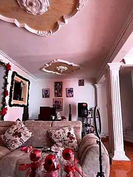 MonicaSex  online show from November 14, 2025, 5:05 pm