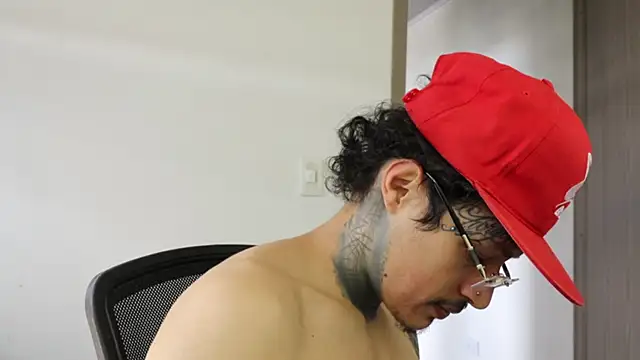 trieone online show from September 25, 2025, 5:52 pm