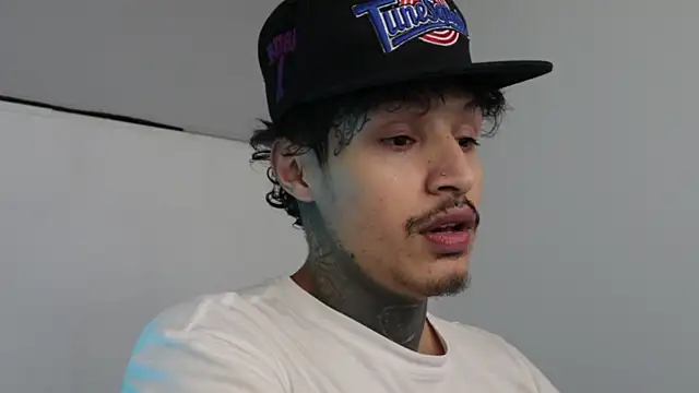 trieone online show from February 13, 2025, 4:11 am