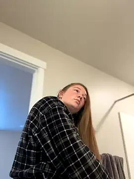 PussiesnCream  online show from September 24, 2025, 3:51 pm