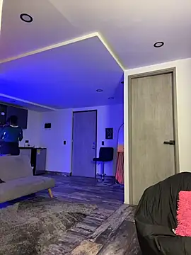 Victoria14  online show from November 28, 2025, 1:50 am