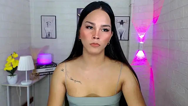 urnaughtydolly69 online show from September 21, 2025, 3:39 pm