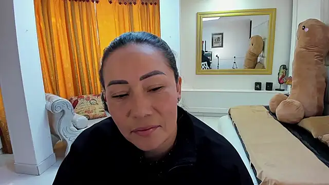 gaby trent online show from October 3, 2025, 2:40 pm