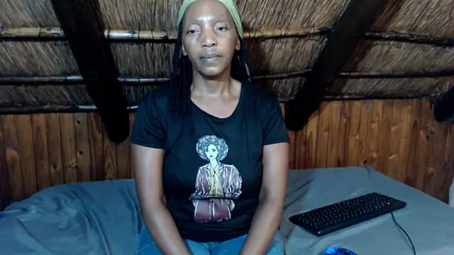 Snapshot of NikkyJigglesX chatting on April 2, 2026, 4:02 pm NikkyJigglesX online show from April 2, 2026, 4:02 pm