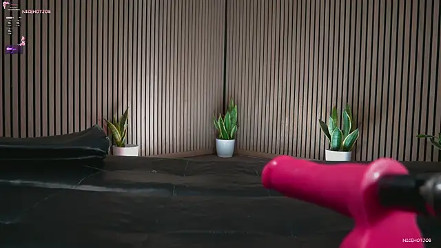 NiceHotJob online show from October 1, 2025, 9:51 pm