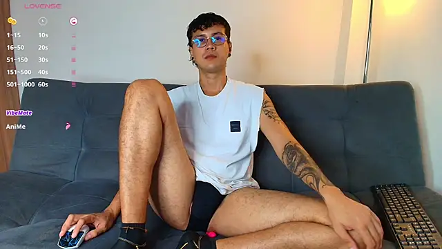 LeaneSeb online show from July 19, 2026, 1:03 am