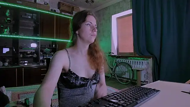 Snapshot of pa1e_pr1ncess chatting on July 11, 2026, 6:46 am pa1e pr1ncess online show from July 11, 2026, 6:46 am