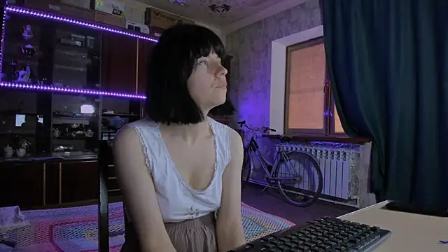 Snapshot of pa1e_pr1ncess chatting on June 29, 2026, 7:37 am pa1e pr1ncess online show from June 29, 2026, 7:37 am