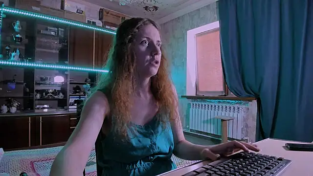 Snapshot of pa1e_pr1ncess chatting on August 5, 2026, 6:51 am pa1e pr1ncess online show from August 5, 2026, 6:51 am