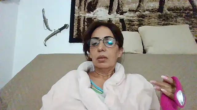 silla online show from October 29, 2025, 4:28 pm