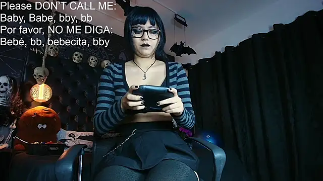 AlexHoe  online show from July 28, 2026, 6:31 pm