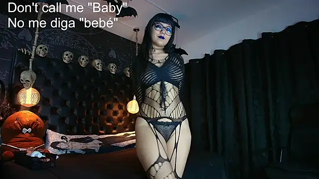 AlexHoe  online show from July 2, 2026, 6:36 pm