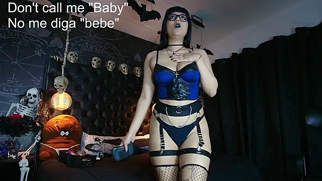 AlexHoe  online show from June 12, 2026, 6:49 pm