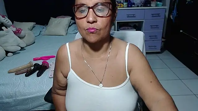 Snapshot of pervert_mommy_ chatting on May 16, 2026, 10:03 am pervert mommy online show from May 16, 2026, 10:03 am
