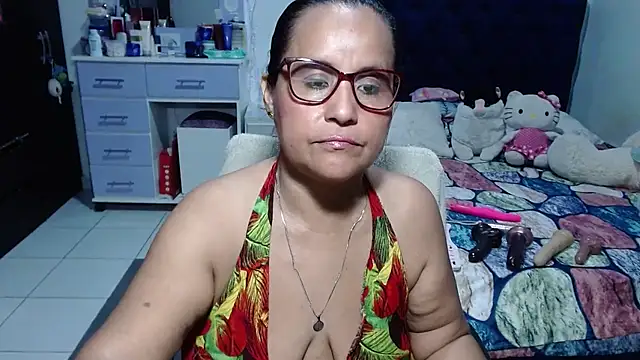 Snapshot of pervert_mommy_ chatting on August 5, 2026, 9:47 am pervert mommy online show from August 5, 2026, 9:47 am
