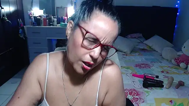 Snapshot of pervert_mommy_ chatting on July 20, 2026, 10:39 am pervert mommy online show from July 20, 2026, 10:39 am
