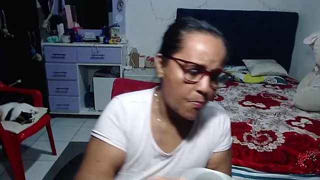 Snapshot of pervert_mommy_ chatting on May 22, 2026, 12:52 am pervert mommy online show from May 22, 2026, 12:52 am