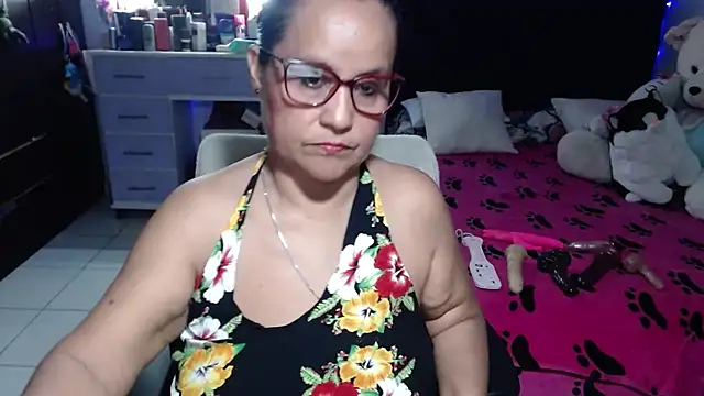 Snapshot of pervert_mommy_ chatting on July 19, 2026, 12:02 pm pervert mommy online show from July 19, 2026, 12:02 pm