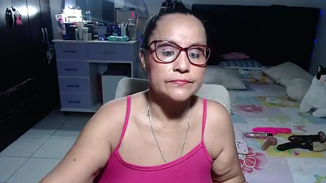 Snapshot of pervert_mommy_ chatting on July 30, 2026, 9:52 am pervert mommy online show from July 30, 2026, 9:52 am