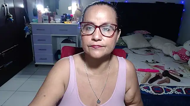 Snapshot of pervert_mommy_ chatting on June 22, 2026, 11:40 am pervert mommy online show from June 22, 2026, 11:40 am