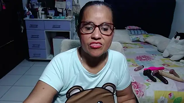 Snapshot of pervert_mommy_ chatting on July 31, 2026, 9:41 am pervert mommy online show from July 31, 2026, 9:41 am