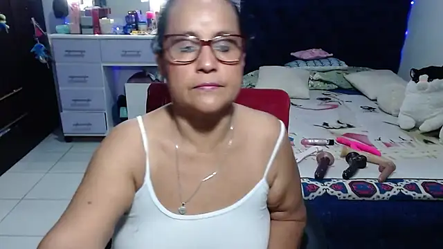 Snapshot of pervert_mommy_ chatting on June 25, 2026, 9:58 am pervert mommy online show from June 25, 2026, 9:58 am