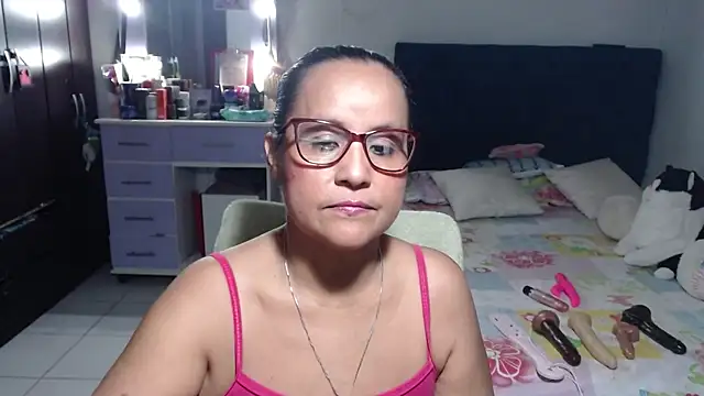 Snapshot of pervert_mommy_ chatting on July 25, 2026, 10:00 am pervert mommy online show from July 25, 2026, 10:00 am