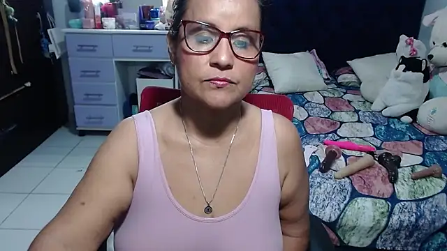Snapshot of pervert_mommy_ chatting on June 5, 2026, 10:21 am pervert mommy online show from June 5, 2026, 10:21 am