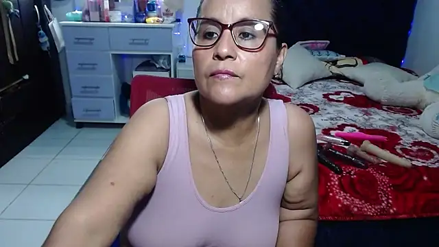 Snapshot of pervert_mommy_ chatting on June 11, 2026, 9:50 am pervert mommy online show from June 11, 2026, 9:50 am