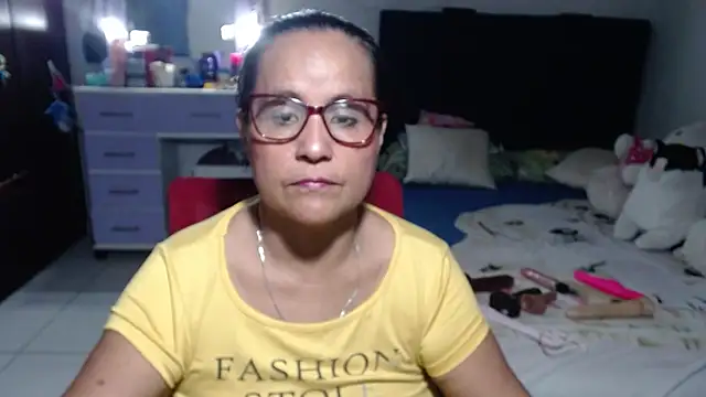 Snapshot of pervert_mommy_ chatting on June 26, 2026, 9:48 am pervert mommy online show from June 26, 2026, 9:48 am