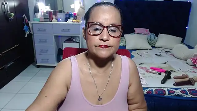 Snapshot of pervert_mommy_ chatting on June 19, 2026, 9:37 am pervert mommy online show from June 19, 2026, 9:37 am