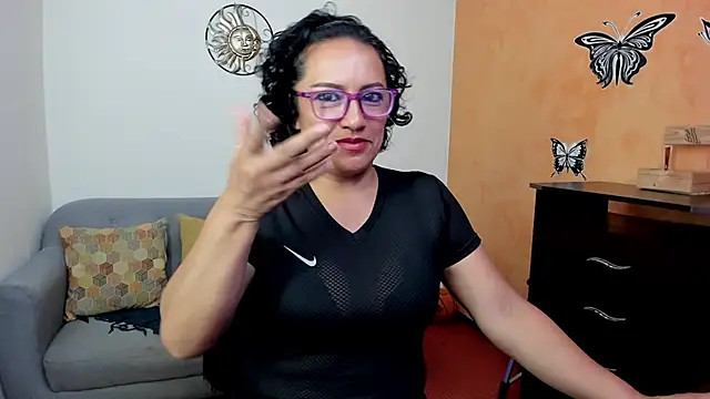 scarlet wet online show from May 6, 2026, 10:25 pm