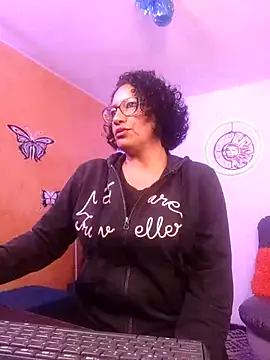 scarlet wet online show from March 7, 2025, 1:09 am