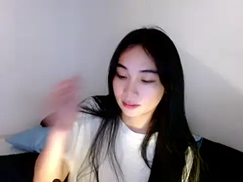 SweetLilly 18 online show from March 4, 2025, 4:17 am