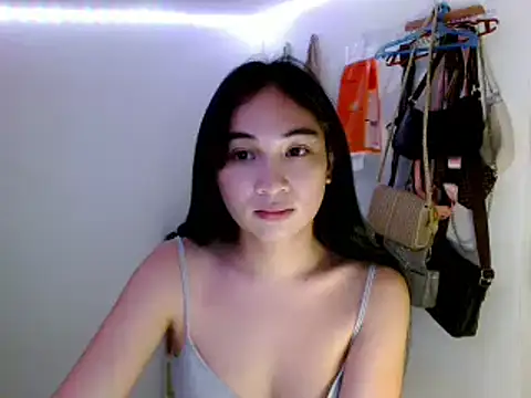 SweetLilly 18 online show from March 8, 2025, 11:16 am