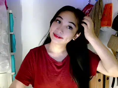 SweetLilly 18 online show from March 13, 2025, 6:16 am