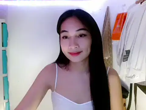 SweetLilly 18 online show from March 12, 2025, 2:20 am