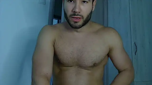 Snapshot of Justynn1 chatting on September 12, 2025, 4:45 am Justynn1 online show from September 12, 2025, 4:45 am