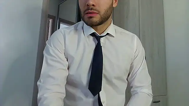 Snapshot of Justynn1 chatting on February 26, 2025, 6:08 am Justynn1 online show from February 26, 2025, 6:08 am