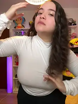 Snapshot of Sweet_sully__ chatting on March 10, 2026, 8:40 am Sweet sully online show from March 10, 2026, 8:40 am