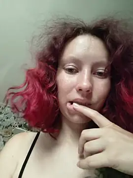 Snapshot of Frost_foxy chatting on July 22, 2026, 4:03 am Frost foxy online show from July 22, 2026, 4:03 am