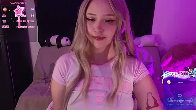 KuroChan420 online show from March 19, 2025, 2:48 am