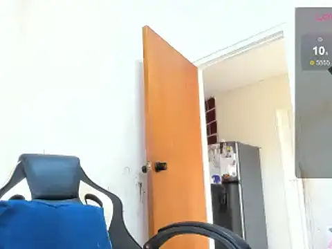 Snapshot of ebonnylatinx chatting on March 6, 2025, 6:05 pm ebonnylatinx online show from March 6, 2025, 6:05 pm