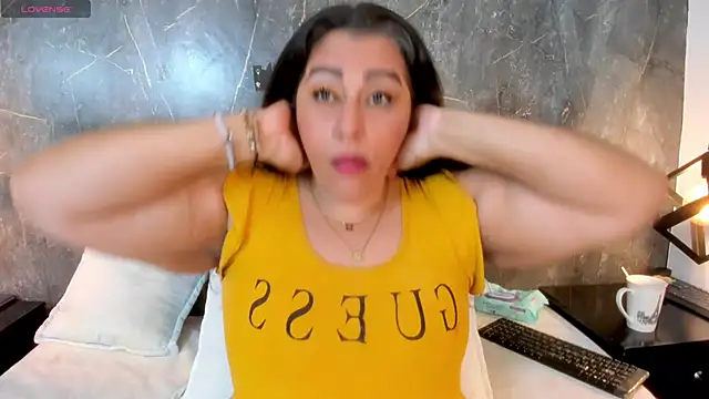 SexxyPamela online show from July 27, 2026, 7:32 pm