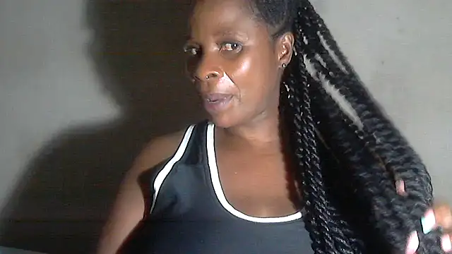 Choco-Coco10 online show from November 11, 2025, 4:13 pm