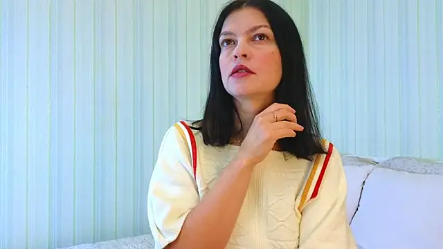  Lily  online show from November 20, 2025, 7:31 am