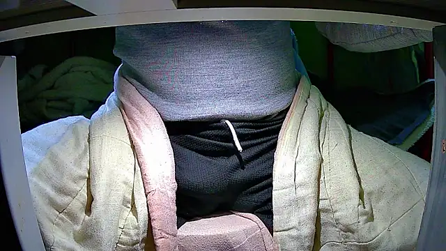 Snapshot of Walltaz chatting on March 18, 2026, 11:05 pm Walltaz online show from March 18, 2026, 11:05 pm