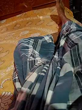 Snapshot of hq9870a chatting on October 26, 2025, 4:02 am hq9870a online show from October 26, 2025, 4:02 am