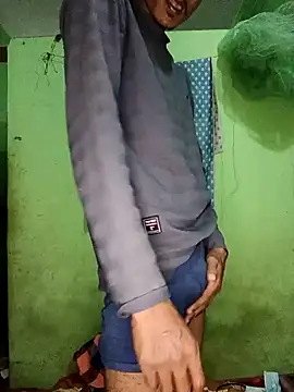 Snapshot of hq9870a chatting on December 1, 2024, 4:56 pm hq9870a online show from December 1, 2024, 4:56 pm