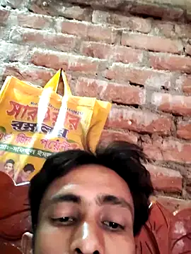 Snapshot of hq9870a chatting on February 12, 2026, 5:51 am hq9870a online show from February 12, 2026, 5:51 am